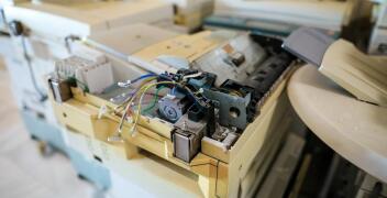 Wynajem sprzętu biurowego – oszczędności i elastyczność