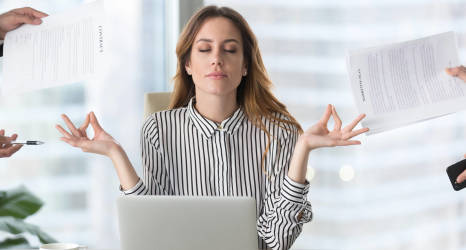 Techniki relaksacyjne w pracy. Jak pozbyć się stresu?