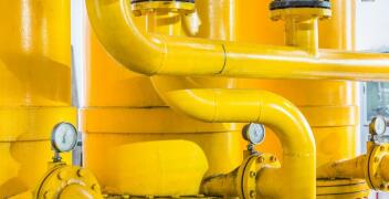 Dławice gazowe i olejowe – klucz do efektywności sprężarek