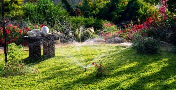 Automatyczne nawadnianie ogrodów – Twój Ogród Michał Fuchs