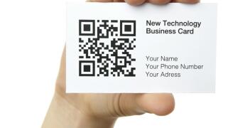 Co w wizytówkach zmienia się w 2026 roku dla małych firm: papier, QR i kontakt po spotkaniu