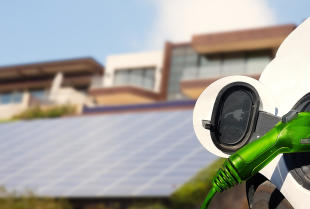 Jak dzięki fotowoltaice jeździć za darmo samochodem elektrycznym?