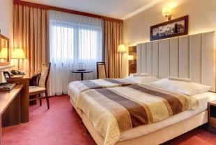 Czym są oferty Last Minute i czy warto z nich korzystać?