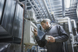 Spalarnie odpadów komunalnych - wady i zalety - czemu istotna jest automatyzacja i odpylanie spalin?