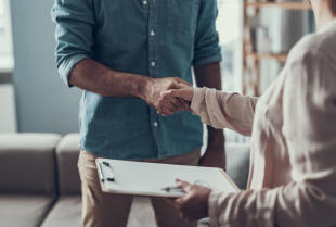 Jak długo trwa terapia psychodynamiczna i w jakich przypadkach warto się na nią zdecydować?