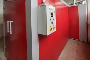 Jakie urządzenia są przydatne w malowaniu proszkowym?