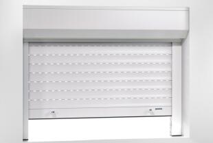 W jaki sposób rolety zewnętrzne chronią przed włamaniem? Wyjaśnia pracownik firmy Rathal