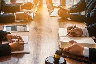  Usługi notarialne dla działalności gospodarczych w formie spółki