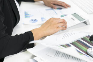 Sprawdź, dlaczego podczas zakładania firmy warto skorzystać z pomocy biura rachunkowego!