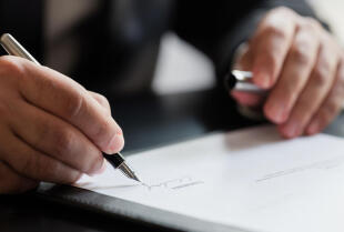 Prawnik, radca prawny czy adwokat - Janusz Bury i Aleksandra Bury Kancelaria Adwokacka