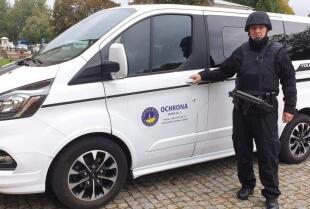 Jak powinien wyglądać transport dzieł sztuki?