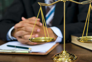 Prawa pracodawcy, a prawa pracownika – kto ma ich więcej i jak są przestrzegane