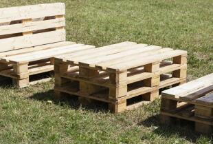 Palety od Norjack i ich szerokie zastosowanie w różnych dziedzinach