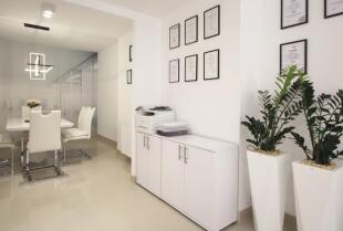 Bezpieczeństwo transakcji z biurem nieruchomości - jak uniknąć oszustw i pułapek prawnych?