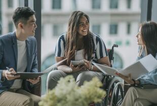 Aktywne wózki inwalidzkie - komfort i niezależność