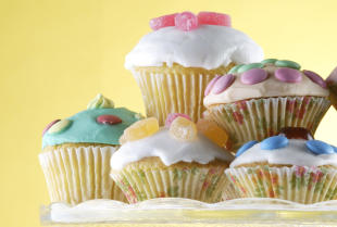 Dodatki spożywcze – niezbędny składnik słodyczy i deserów