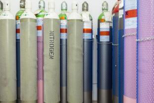 Gazy specjalne w przemyśle i medycynie