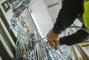 Wsparcie techniczne w projektowaniu wiązek kablowych